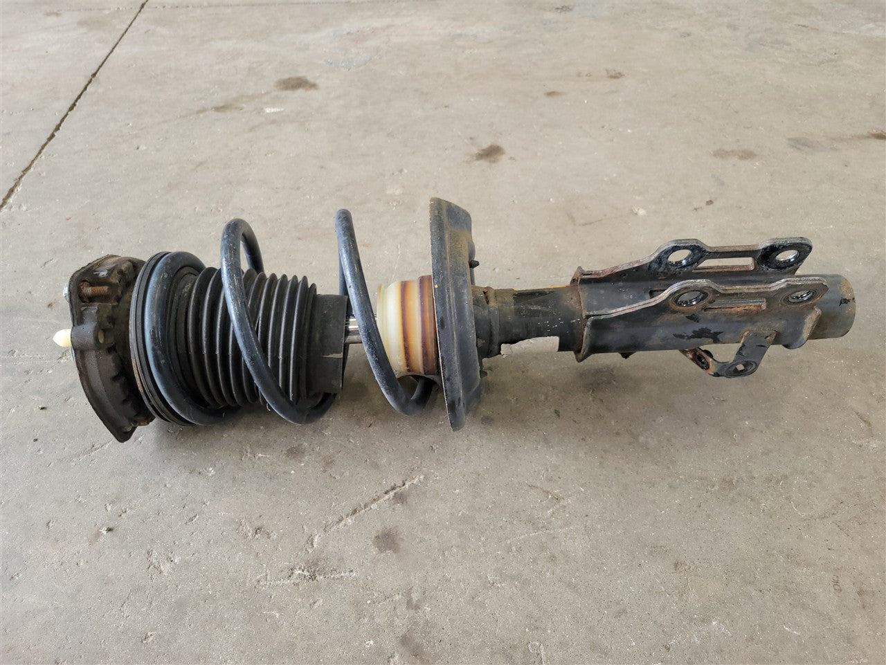 2016 CAMARO LH DRIVER FRONT STRUT 41K 23420871 34246 - image 5