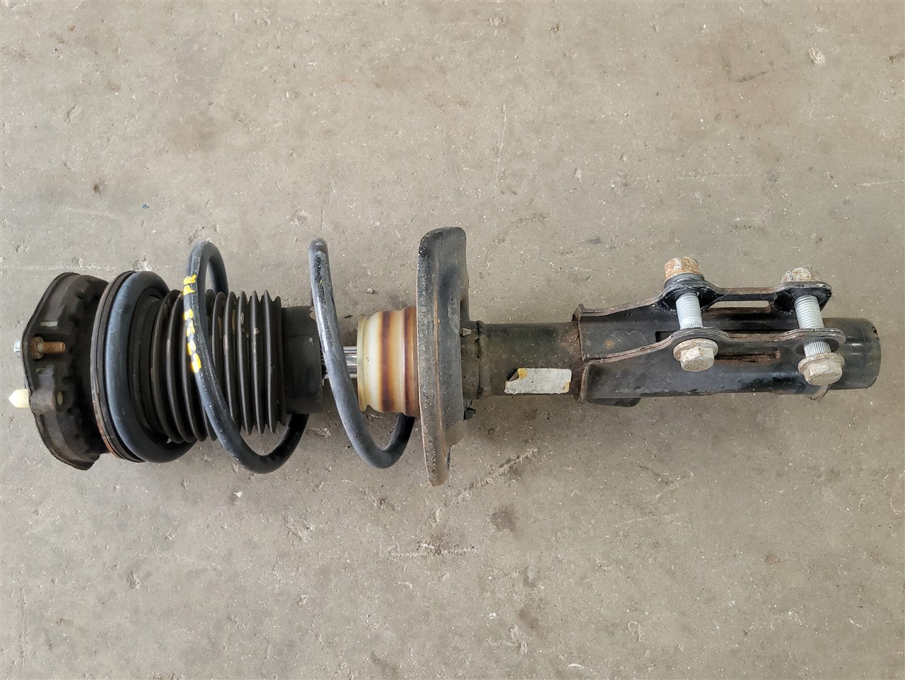 2016 CAMARO RH PASSENGER FRONT STRUT 41K 34247 - image 9