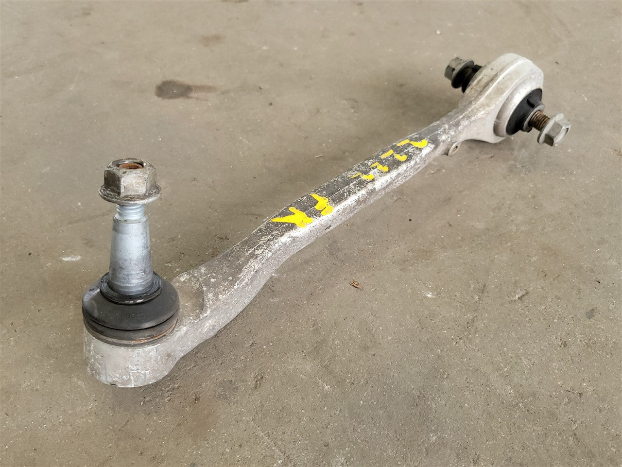 2016 CAMARO RH FRONT REARWARD LINK 23317370 41K 34249 - image 8
