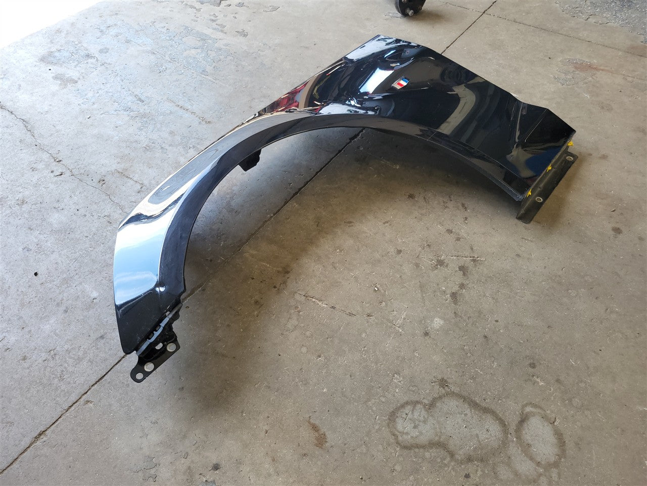2016 CAMARO LH FENDER BLACK GBA 5D1 2 SMALL DENTS 34252 - image 9