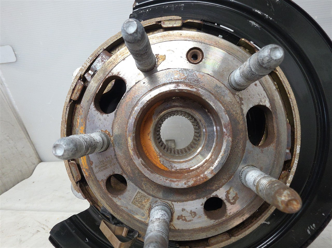Used OEM 2016-2024 ATS CAMARO CTS REAR SPINDLE AND WHEEL HUB LH, actual item photo 6