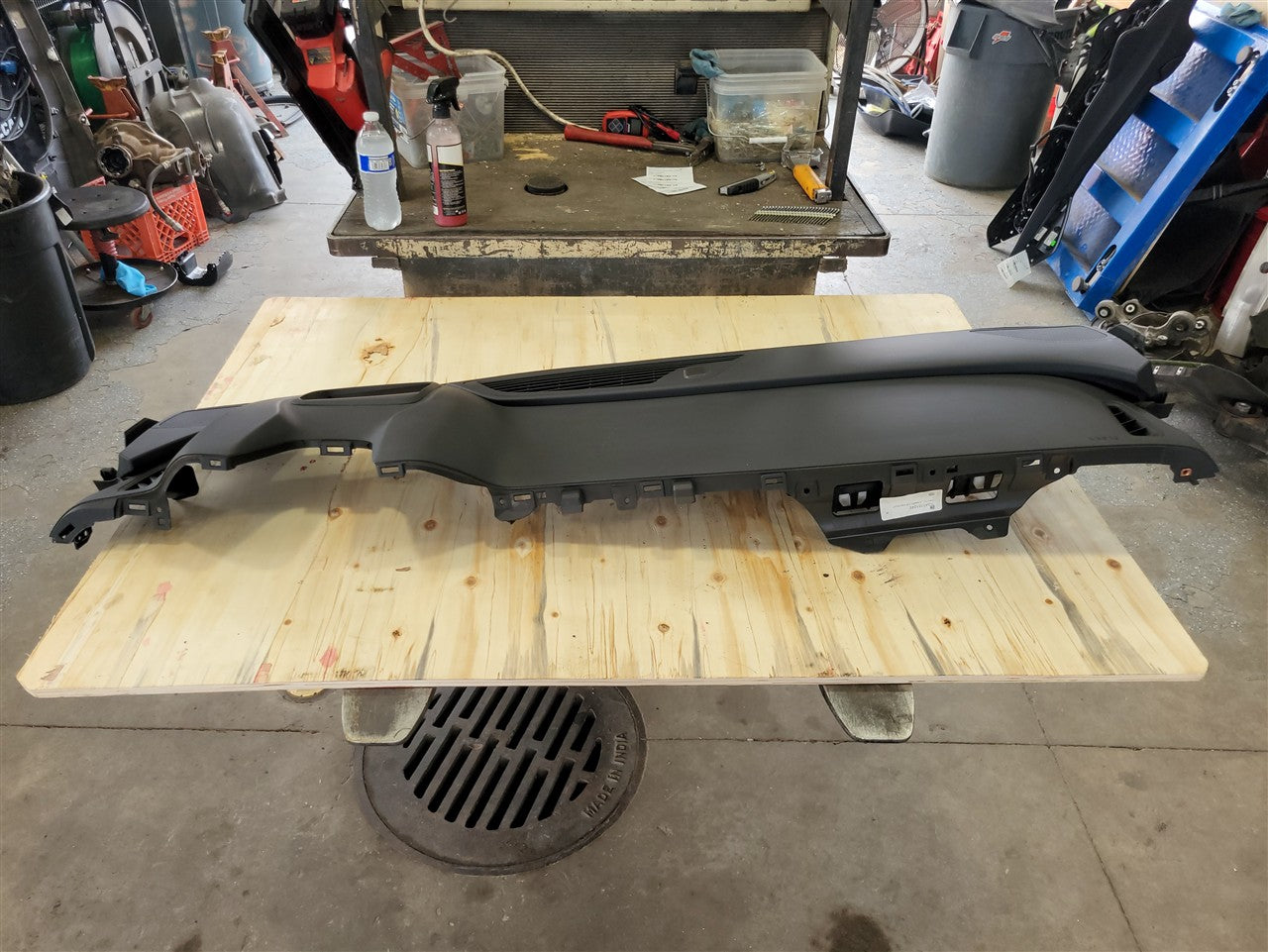 2016 CAMARO UPPER DASH PANEL & RH BAG 34256 - image 2