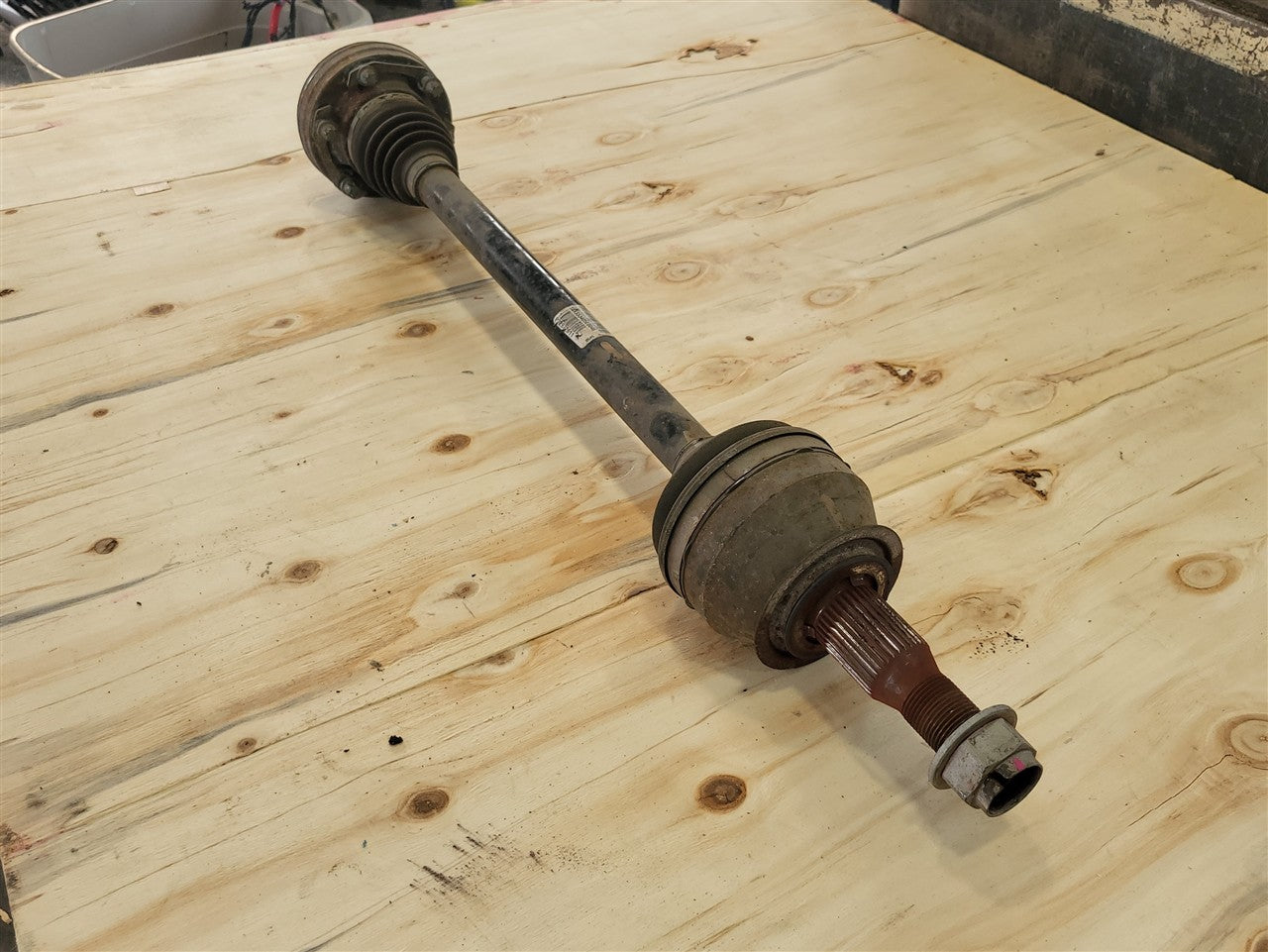 2016 CAMARO RH REAR AXLE 6.2L SS 22972611 41K MILES 34261 - image 3