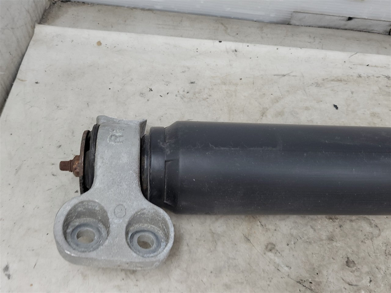 2016 CAMARO RH PASSENGER REAR SHOCK ABSORBER 23382417 41K MILES 34263 - image 4