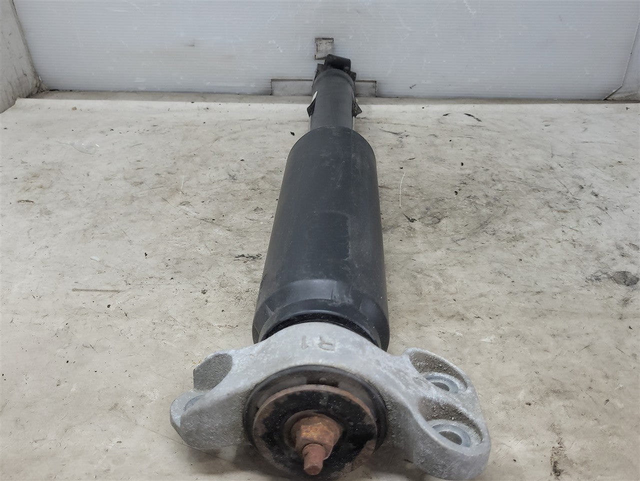 2016 CAMARO RH PASSENGER REAR SHOCK ABSORBER 23382417 41K MILES 34263 - image 7