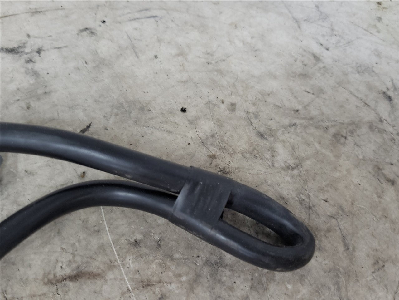 2016 CAMARO NEGATIVE GROUND BATTERY CABLE IN TRUNK 84063682 34264 - image 3