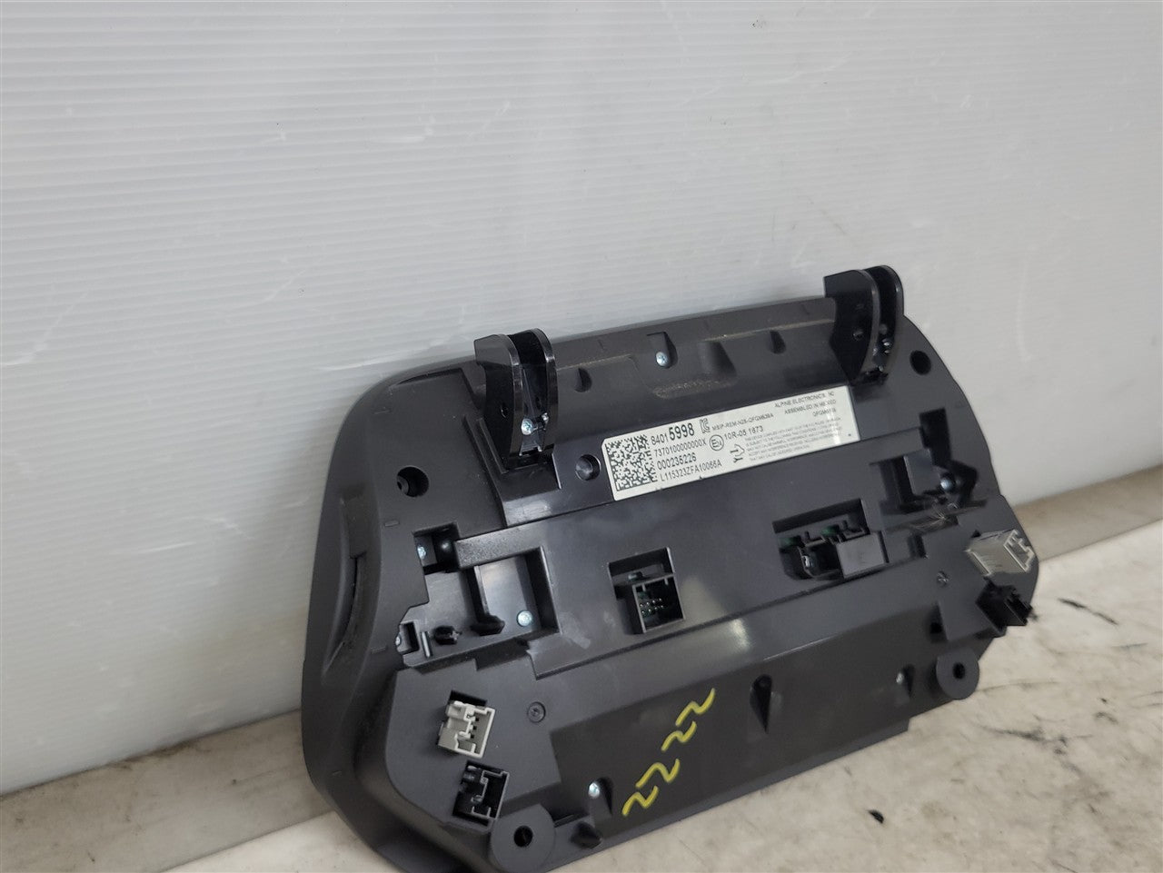 2016 CAMARO 8.0" RADIO DISPLAY SCREEN 84015998 34266 - image 7