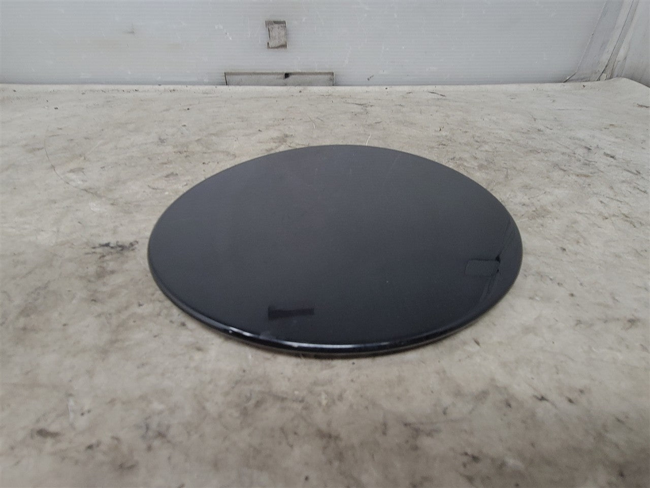 2016 CAMARO GAS TANK FUEL FILLER DOOR BLACK GBA 34270 - image 2