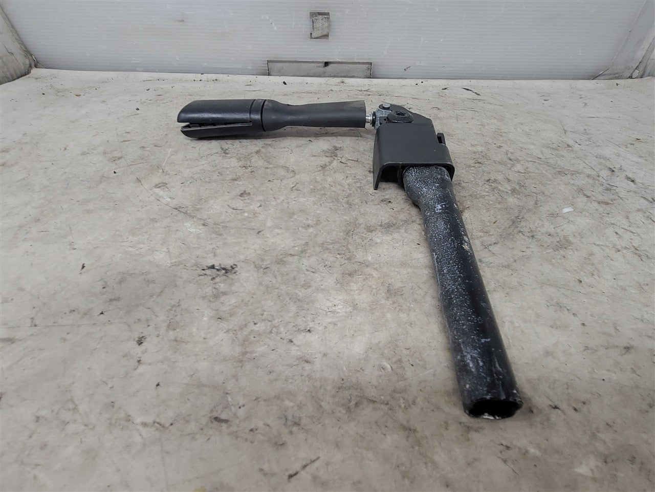 2016 CAMARO LH DRIVER FRONT SEAT BELT TENSIONER 34274 - image 5