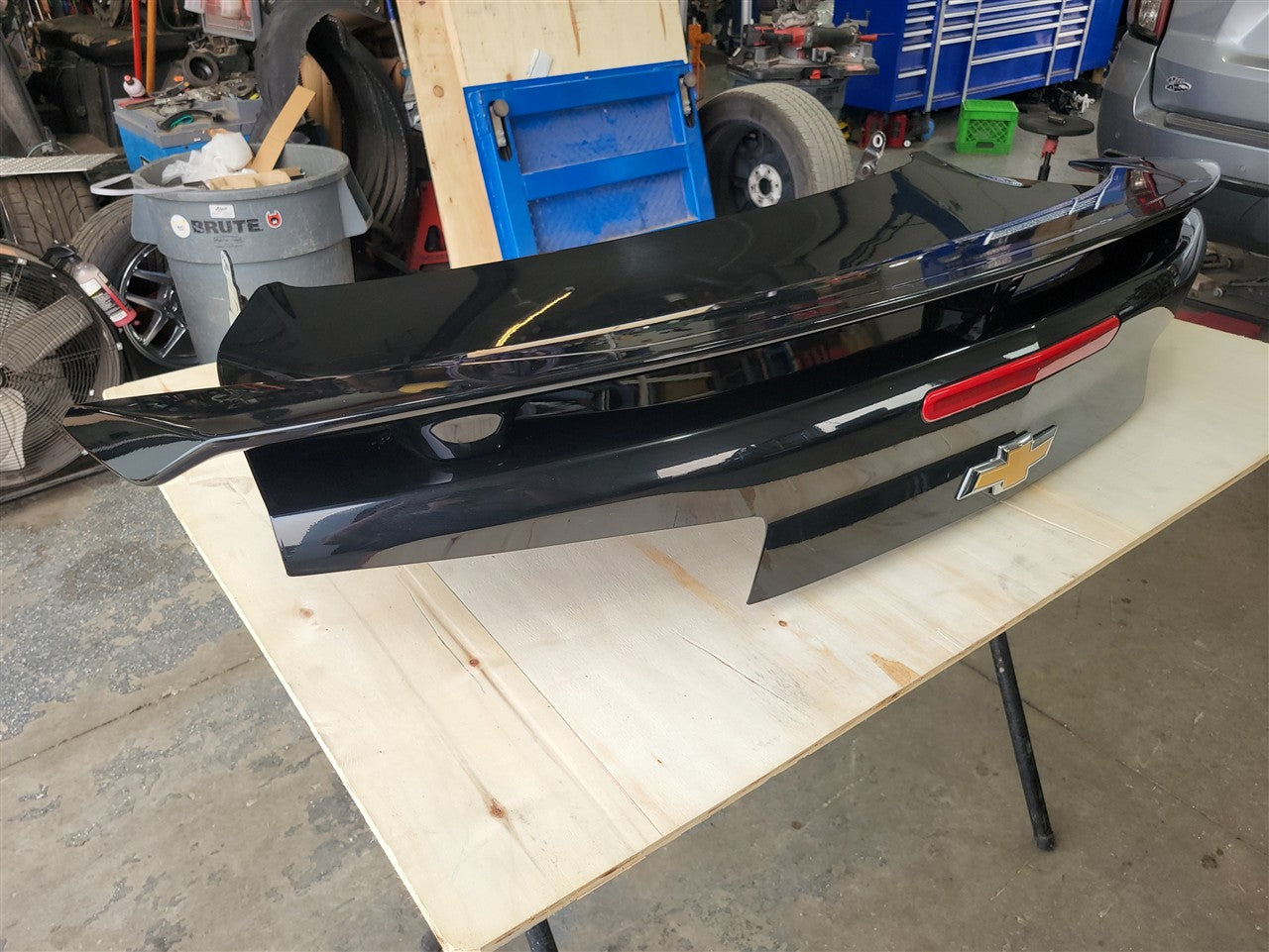 2016 CAMARO DECKLID W/SS SPOILER BLACK GBA 000 34280 - image 8