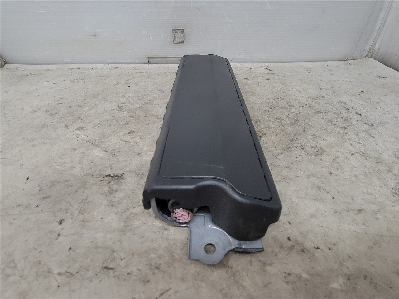 2016 CAMARO LH DRIVER DASH KNEE BAG TRIM 84029020 34284 - image 3