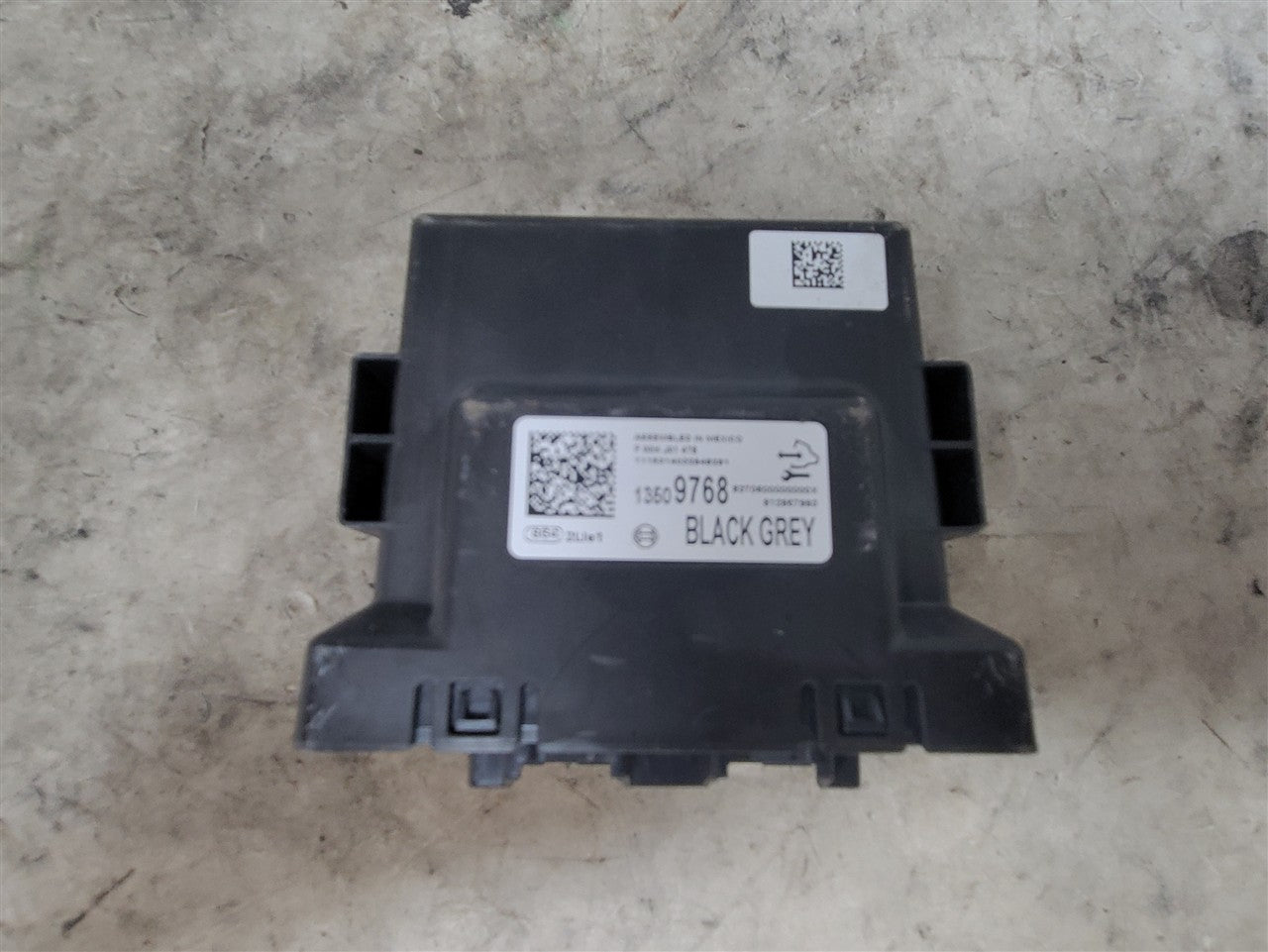 2016 CAMARO SERIAL NETWORK DATA CONTROL MODULE 13509768 34288 - image 1