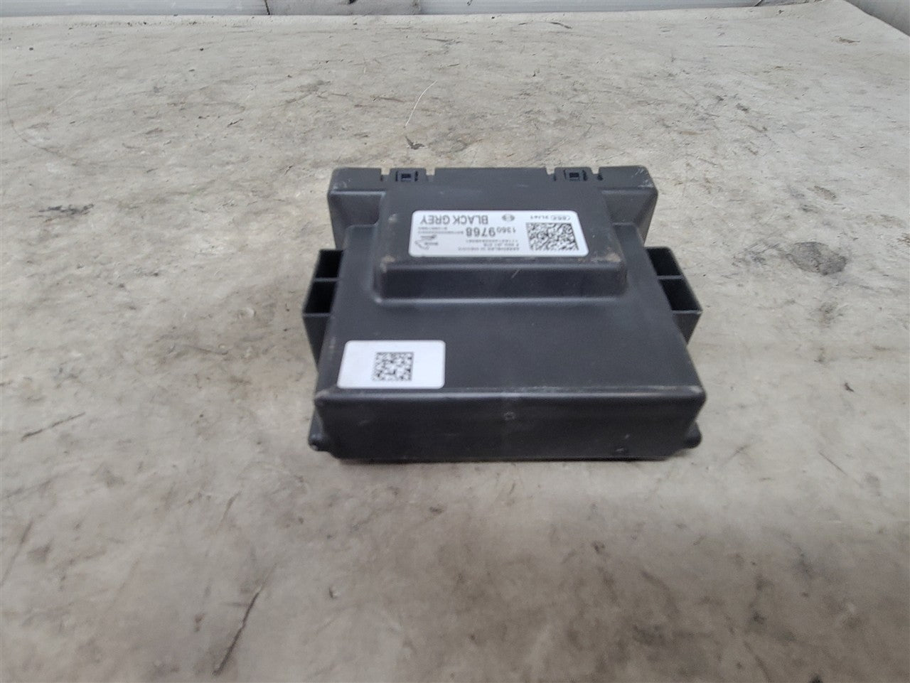 2016 CAMARO SERIAL NETWORK DATA CONTROL MODULE 13509768 34288 - image 4