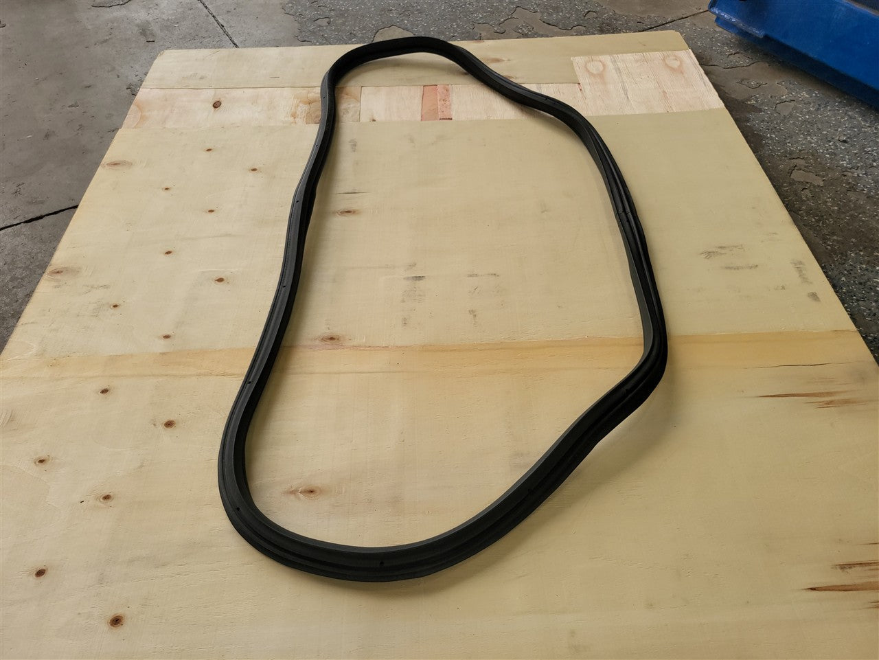 2016 CAMARO TRUNK LID WEATHERSTRIP 84126266 34297 - image 8