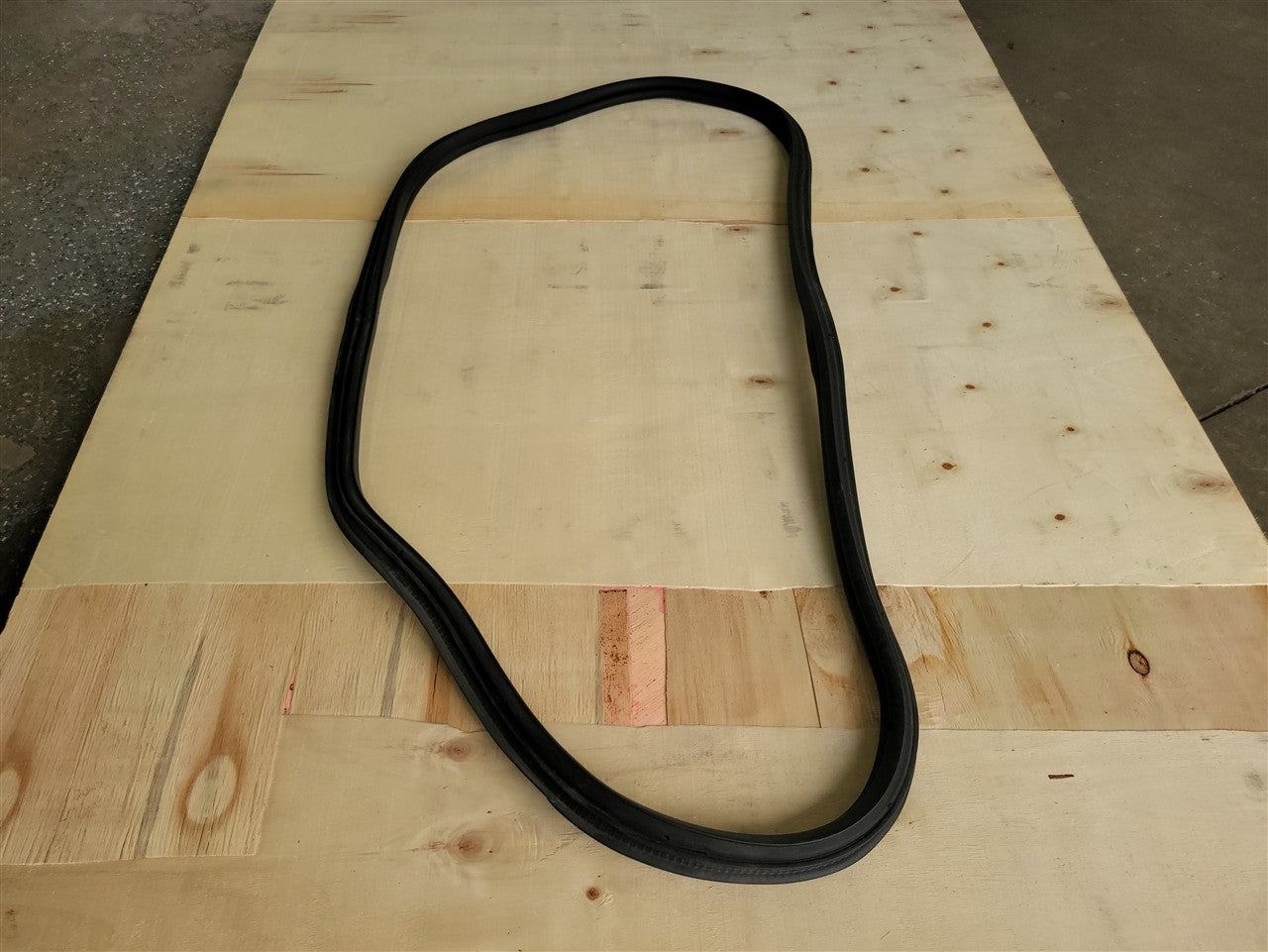 2016 CAMARO TRUNK LID WEATHERSTRIP 84126266 34297 - image 10