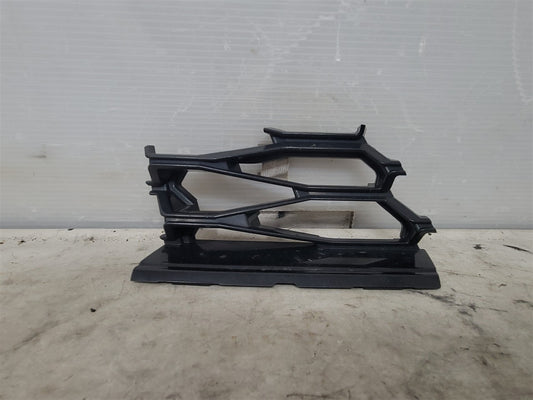2016 CAMARO TOW EYE COVER ONLY FOR LOWER GRILLE 23388466 34298 - image 1