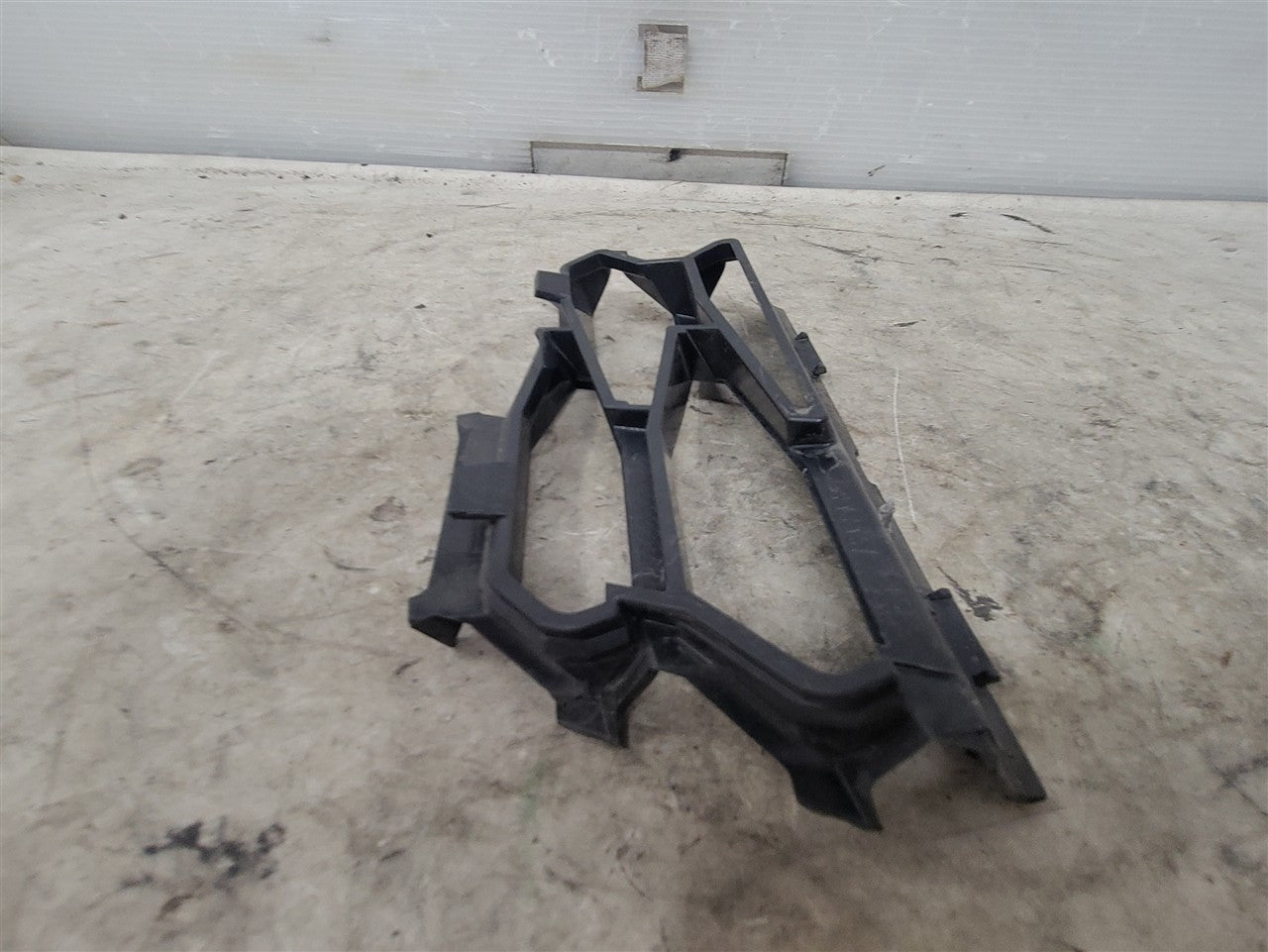2016 CAMARO TOW EYE COVER ONLY FOR LOWER GRILLE 23388466 34298 - image 11