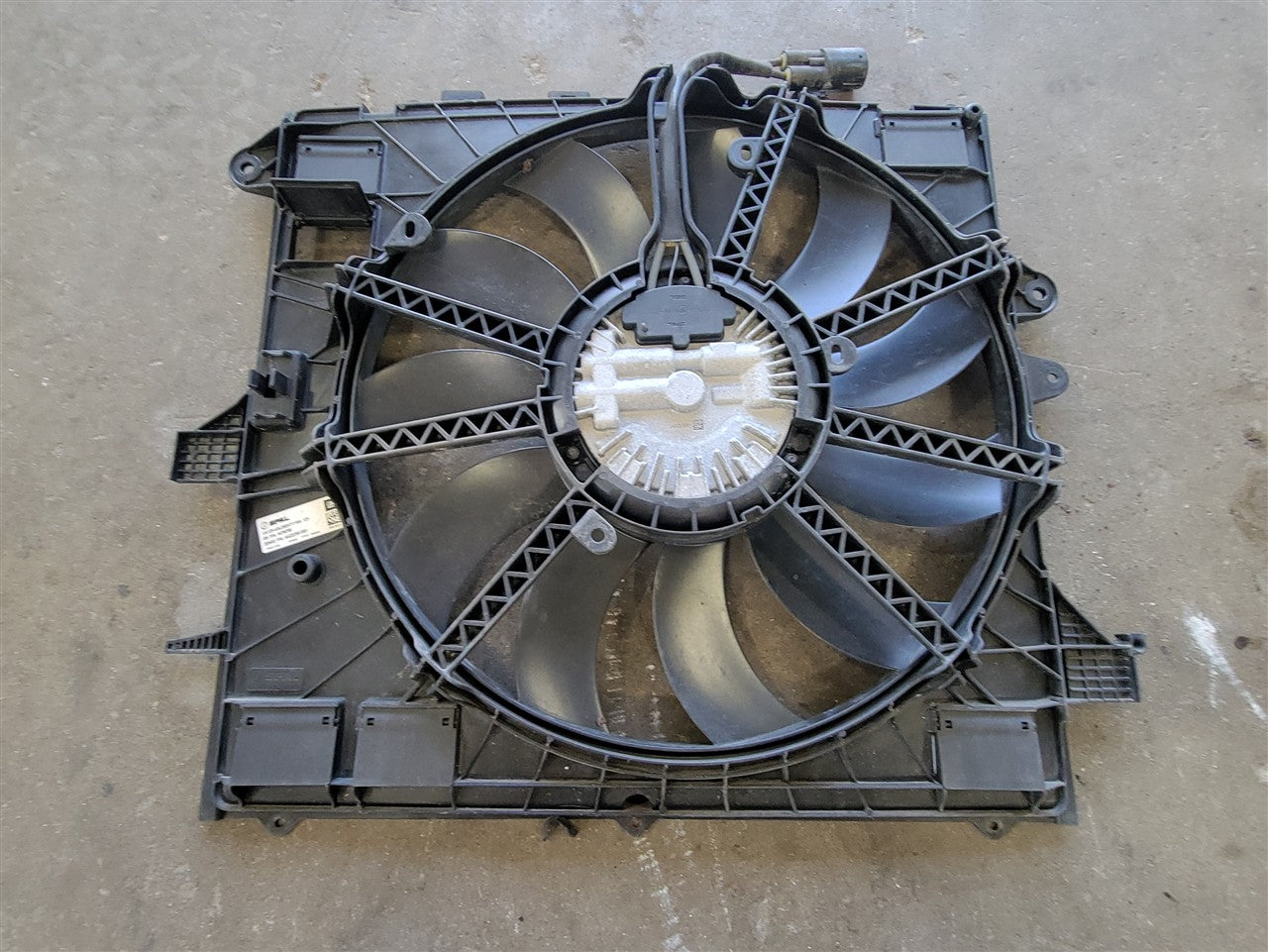 2016 CAMARO OEM 6.2L RADIATOR COOLING FANS 34307 - image 6