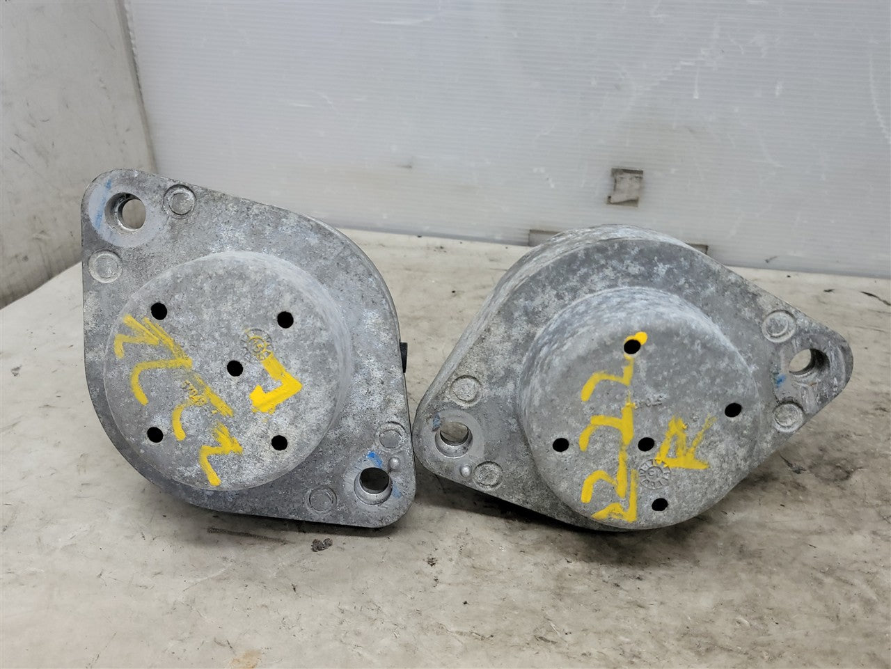 2016 CAMARO 6.2L ENGINE MOTOR MOUNTS PAIR LH RH 34308 - image 4