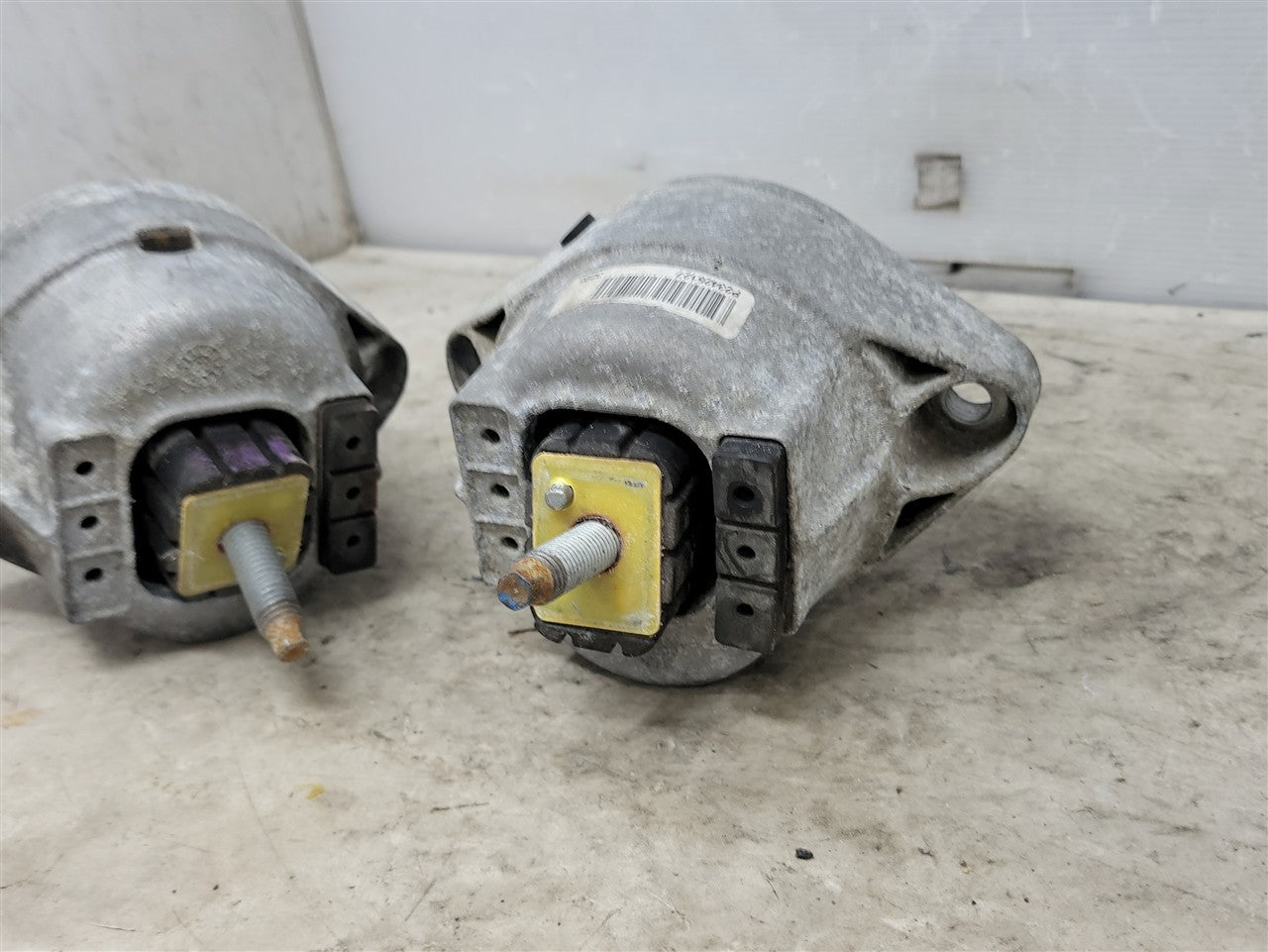 2016 CAMARO 6.2L ENGINE MOTOR MOUNTS PAIR LH RH 34308 - image 8