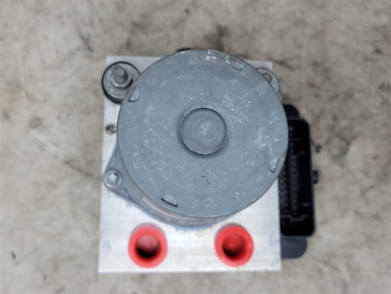 2016 CAMARO SS 6.2L ABS PUMP & MODULE 23414639 34309 - image 1