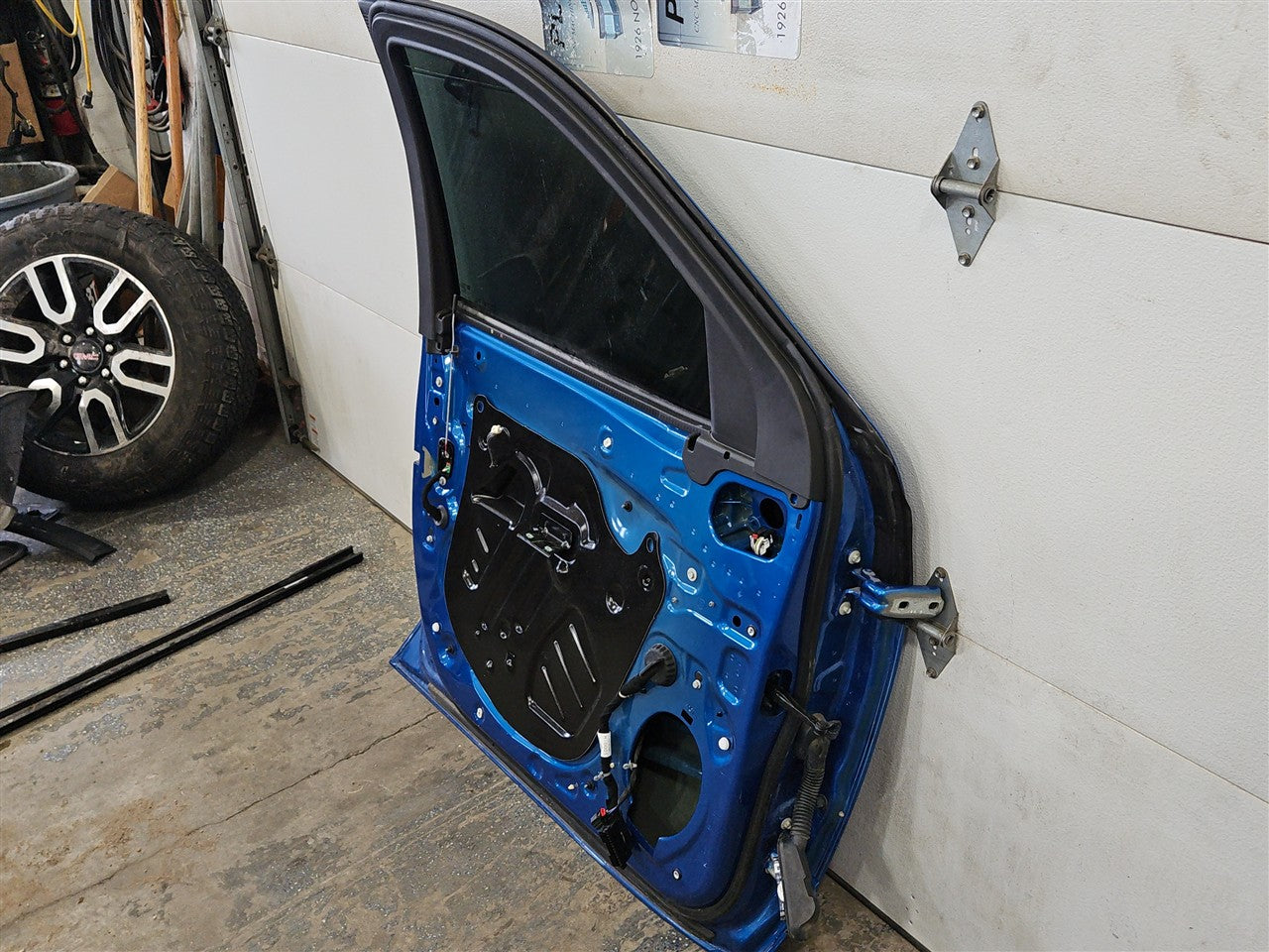 2023 SIERRA150 LH FRONT DOOR 000 BLUE GLT / 327E 34310 - image 10