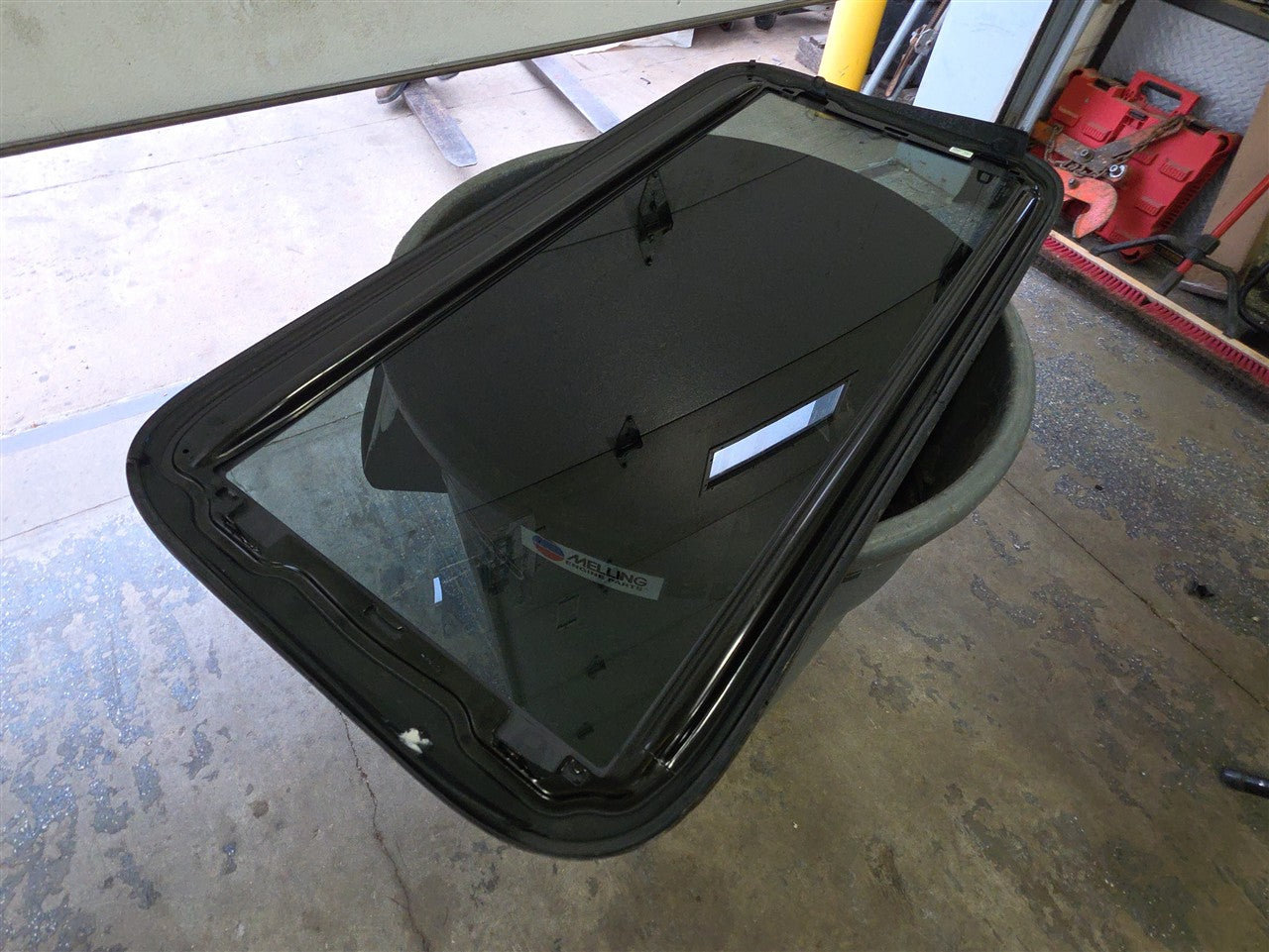 2023 SIERRA150 OEM SUNROOF GLASS ONLY 87822092 34312 - image 8