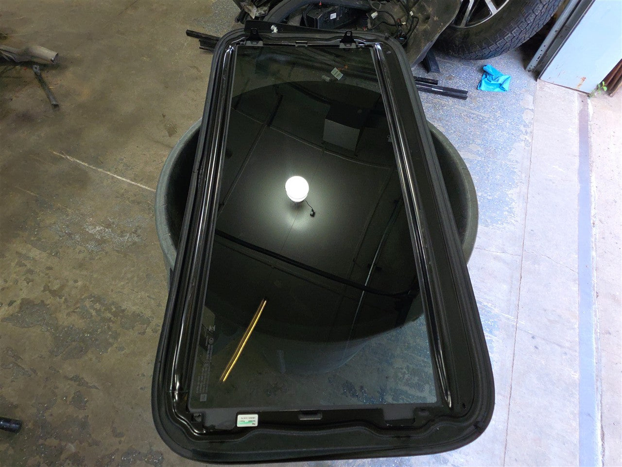 2023 SIERRA150 OEM SUNROOF GLASS ONLY 87822092 34312 - image 11