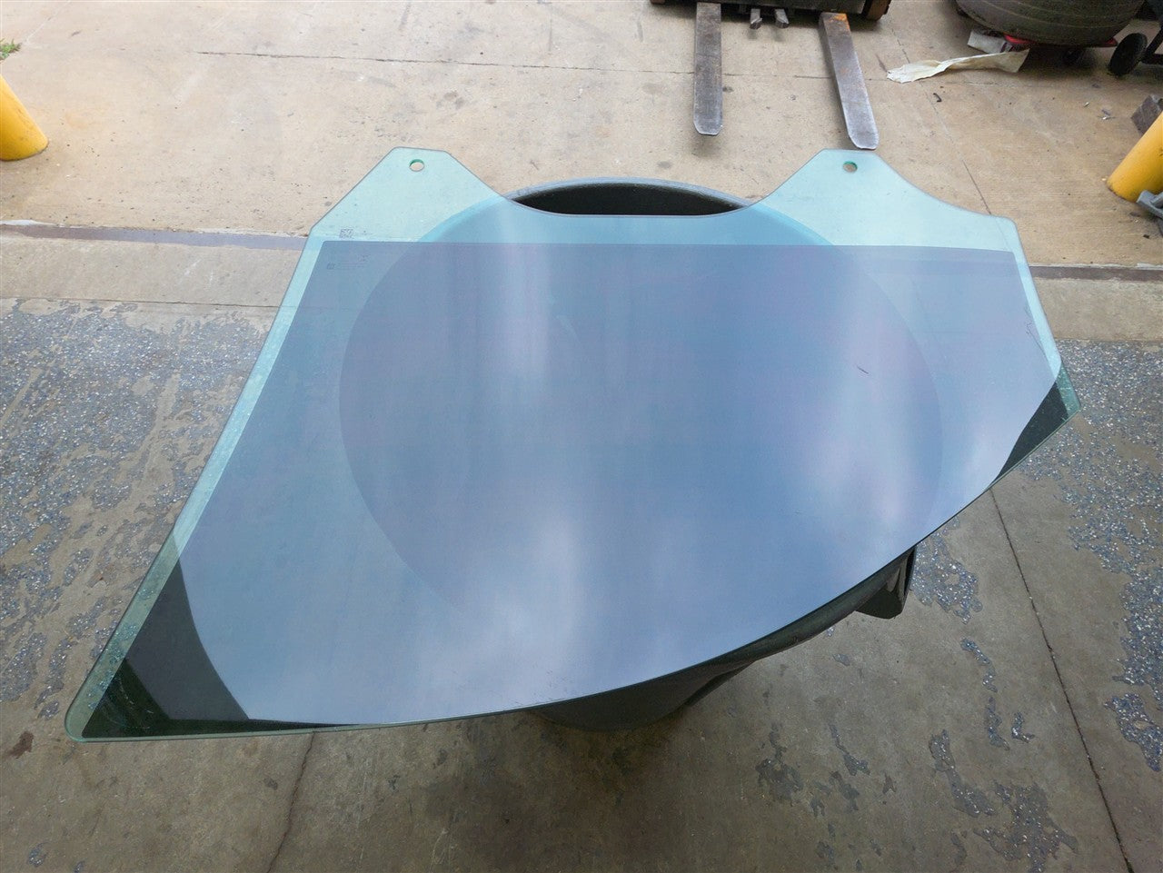 2023 SIERRA150 RH PASSENGER FRONT DOOR GLASS WINDOW 34313 - image 8