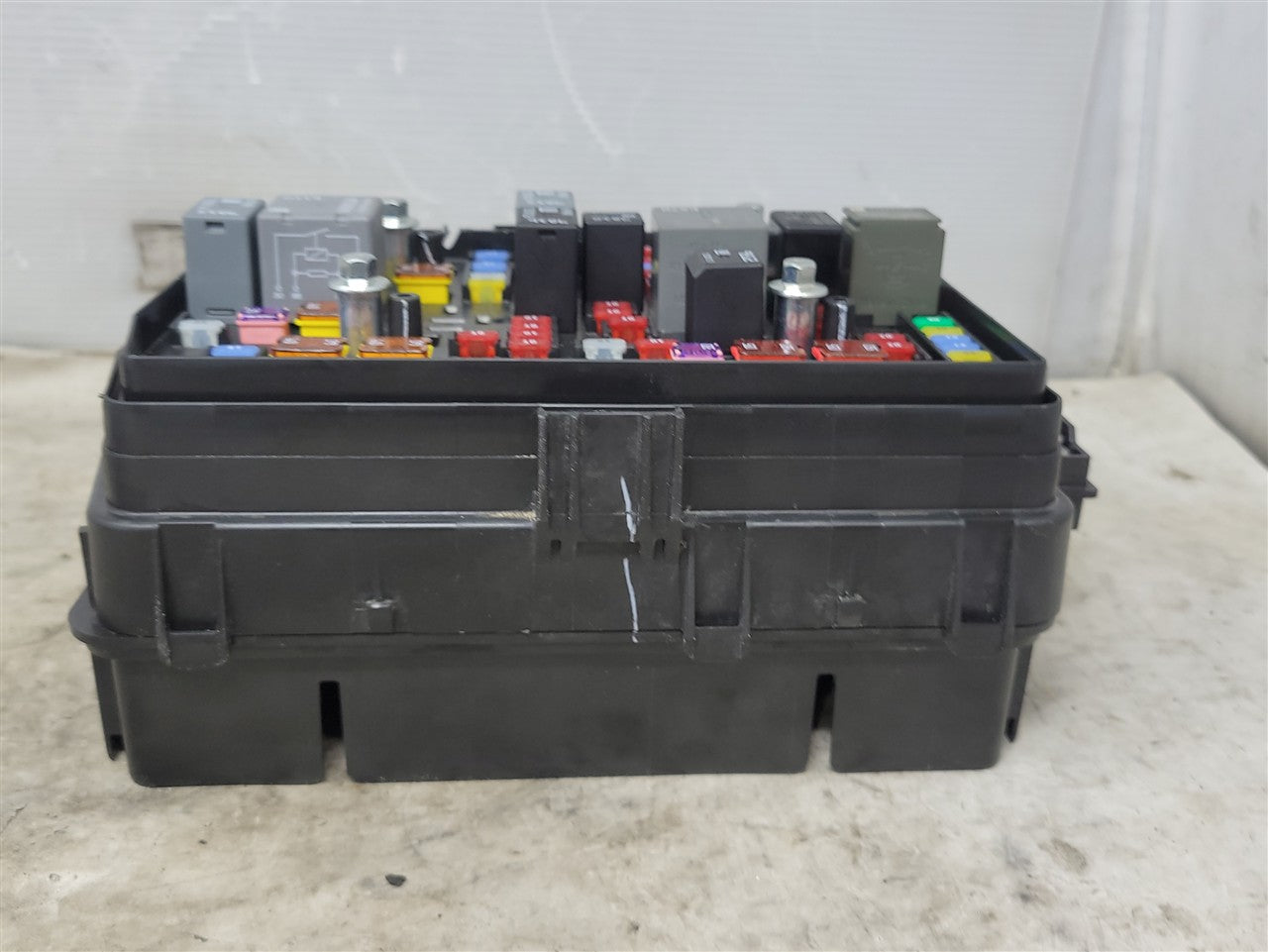 2023 SIERRA150 ENGINE BAY FUSE BOX 87832673 34314 - image 7