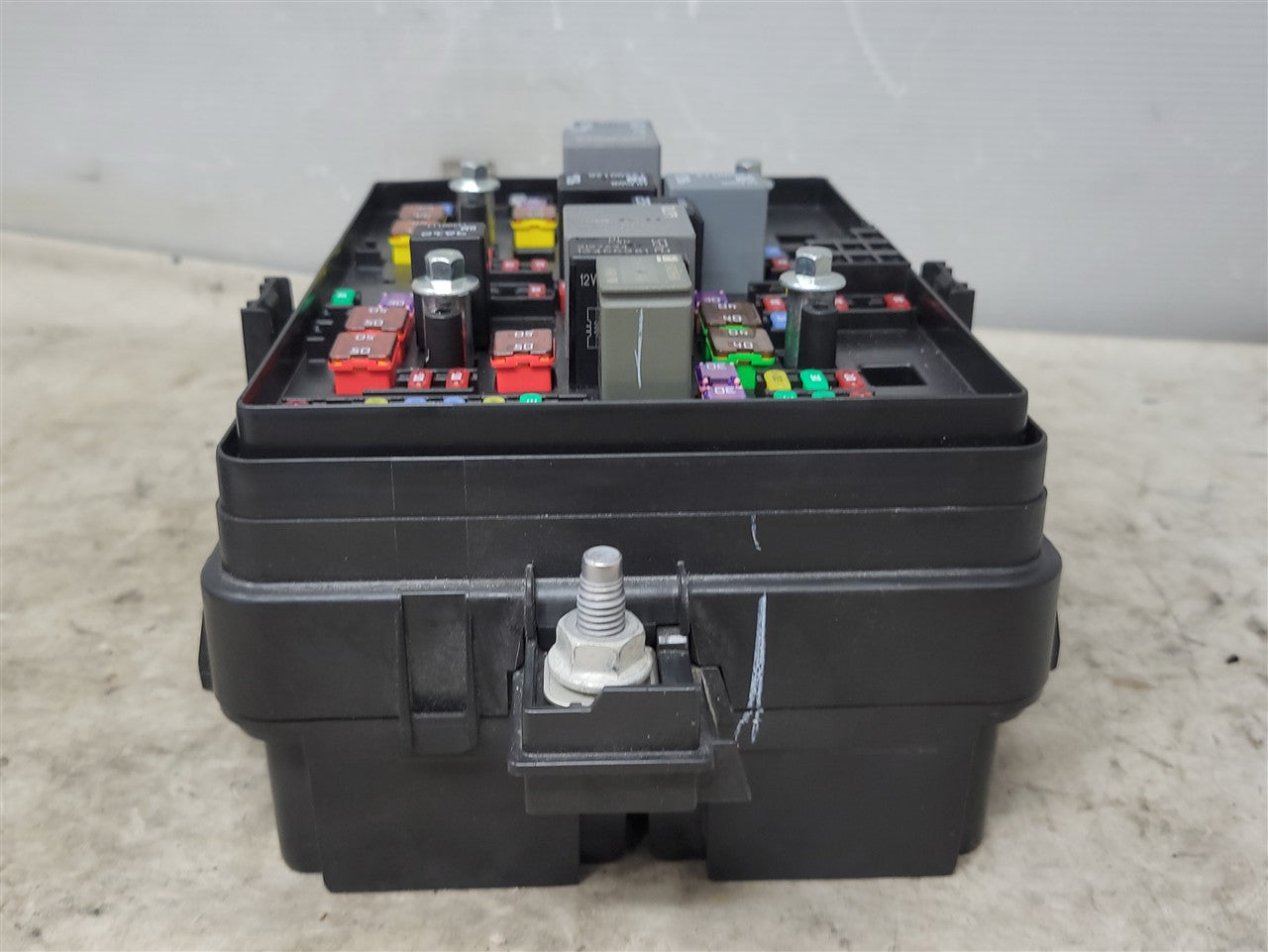 2023 SIERRA150 ENGINE BAY FUSE BOX 87832673 34314 - image 11