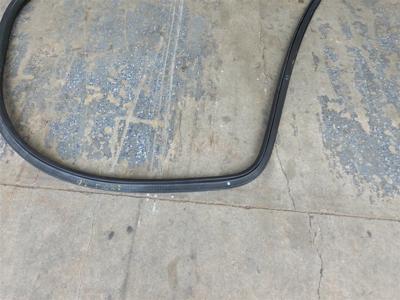2023 SIERRA150 FRONT DOOR WEATHERSTRIPPING LH OR RH 34321 - image 7