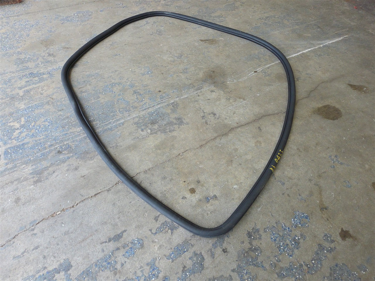 2023 SIERRA150 FRONT DOOR WEATHERSTRIPPING LH OR RH 34323 - image 3