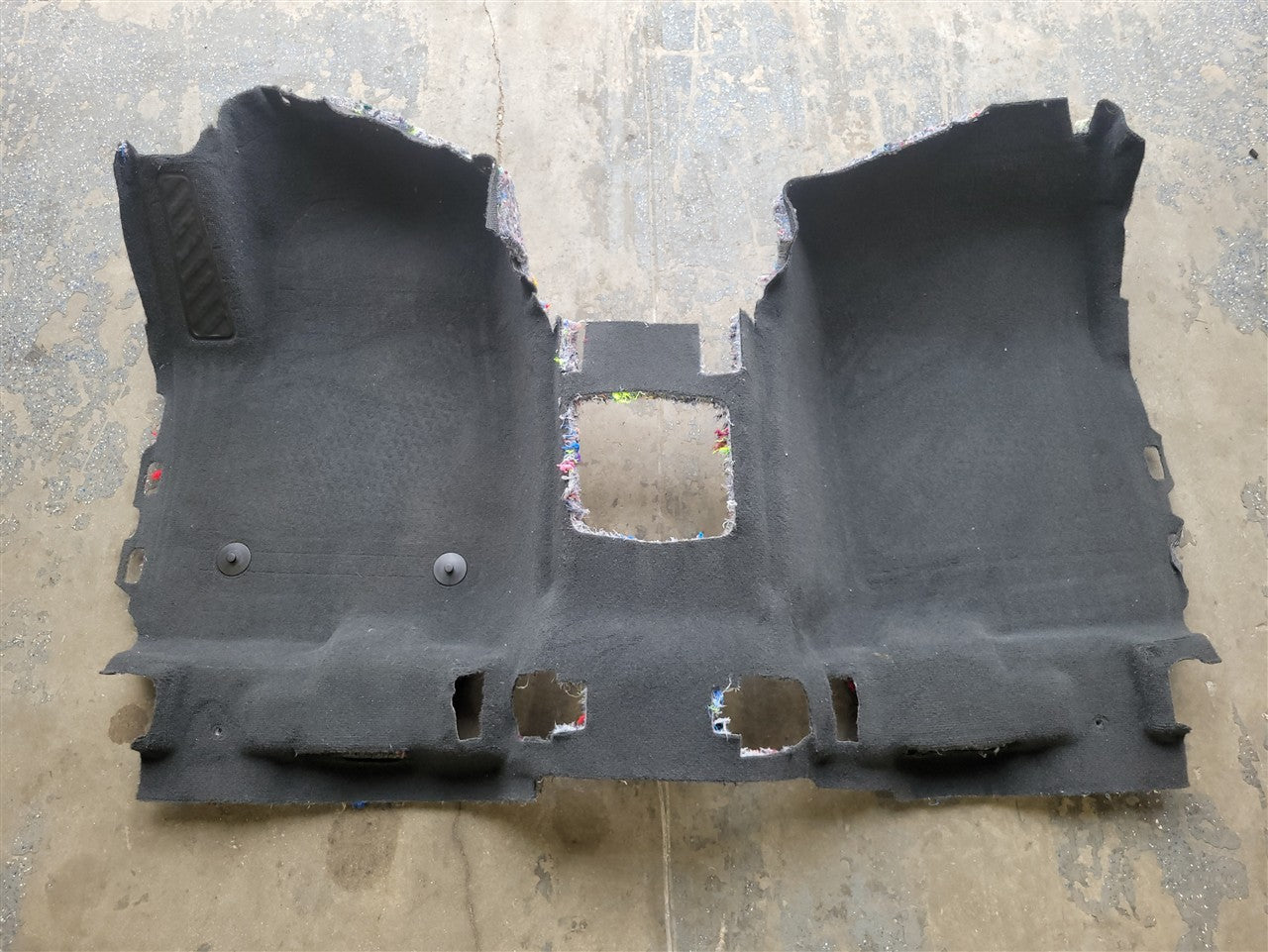 2023 SIERRA150 CREW CAB FRONT CARPET BLACK 34324 - image 1
