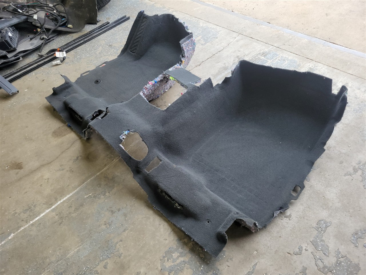 2023 SIERRA150 CREW CAB FRONT CARPET BLACK 34324 - image 3