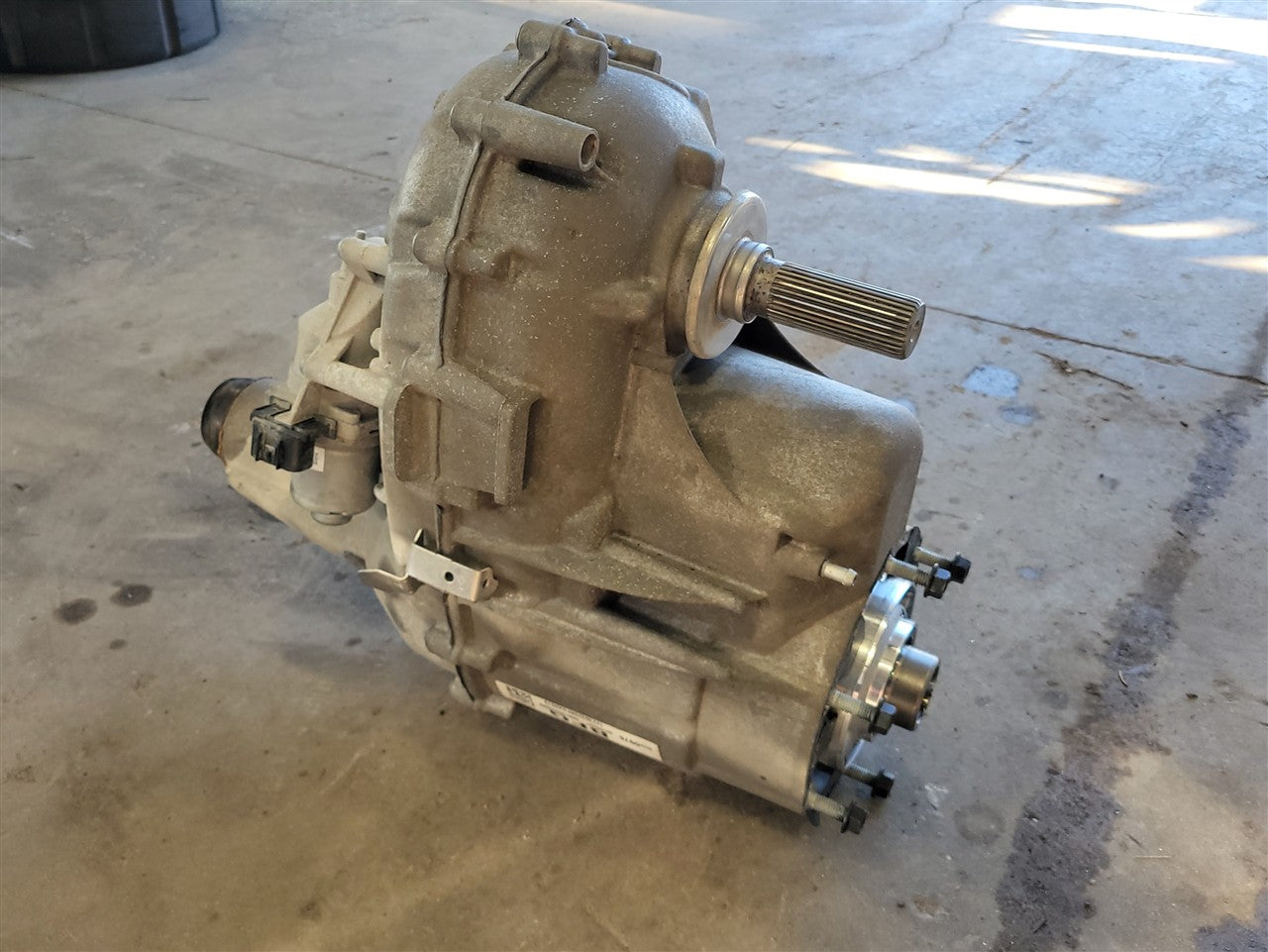 2023 SIERRA TRANSFER CASE 10 SPEED AUTO BFG 35K 34327 - image 4