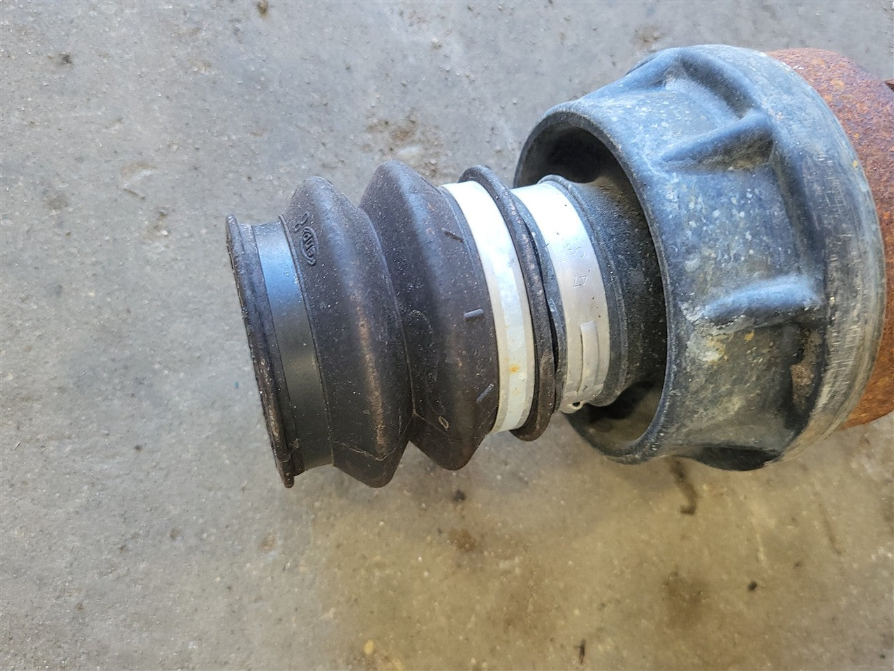 2023 SIERRA 4WD FRONT DRIVE SHAFT 86826757 35K 34328 - image 5