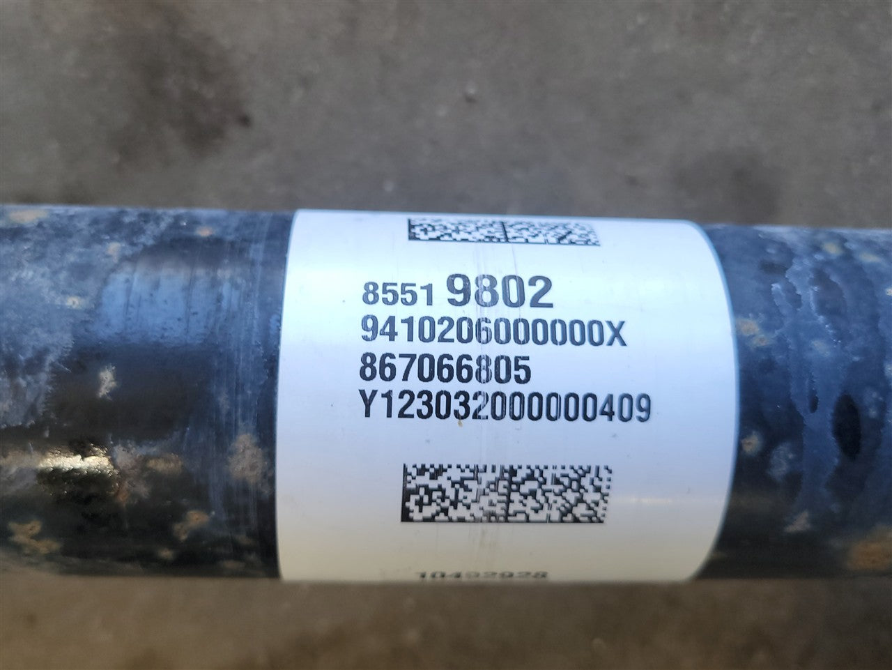 2023 SIERRA 4WD FRONT DRIVE SHAFT 86826757 35K 34328 - image 9