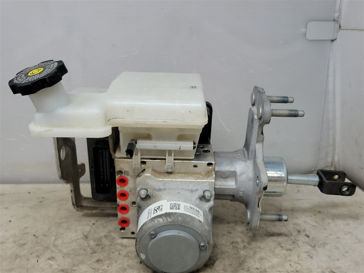 2023 SIERRA150 ABS BRAKE PUMP & MODULE 87815014 35K 34330 - image 3