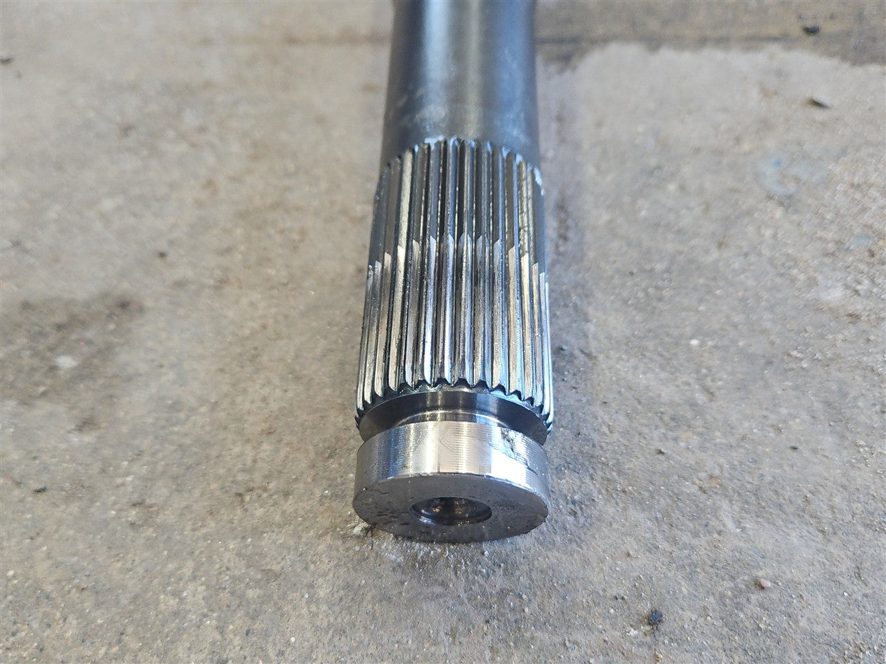 2023 SIERRA REAR AXLE SHAFT 9.75" RING GEAR 34332 - image 12