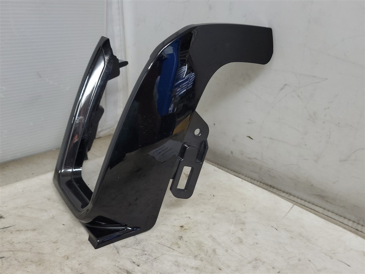 2023 SIERRA150 RH DASH VENT & TRIM 85583661 34338 - image 4