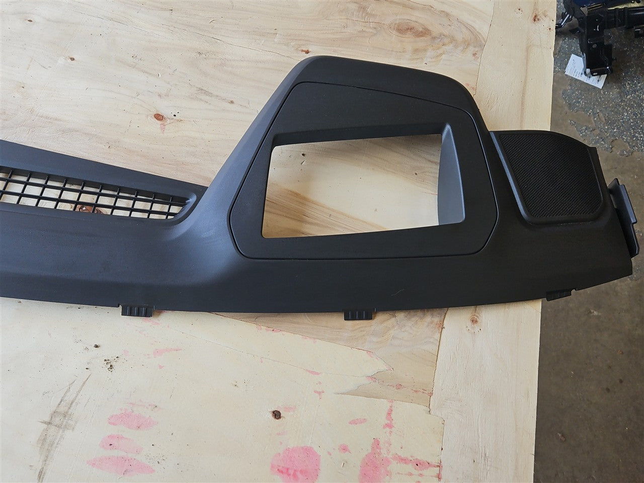 2023 SIERRA150 COWL DEFROST TRIM PANEL W/HUD CUTOUT 34340 - image 3
