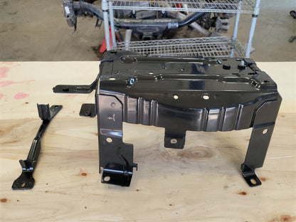 2023 SIERRA150 OEM BATTERY TRAY 84963924 34344 - image 5
