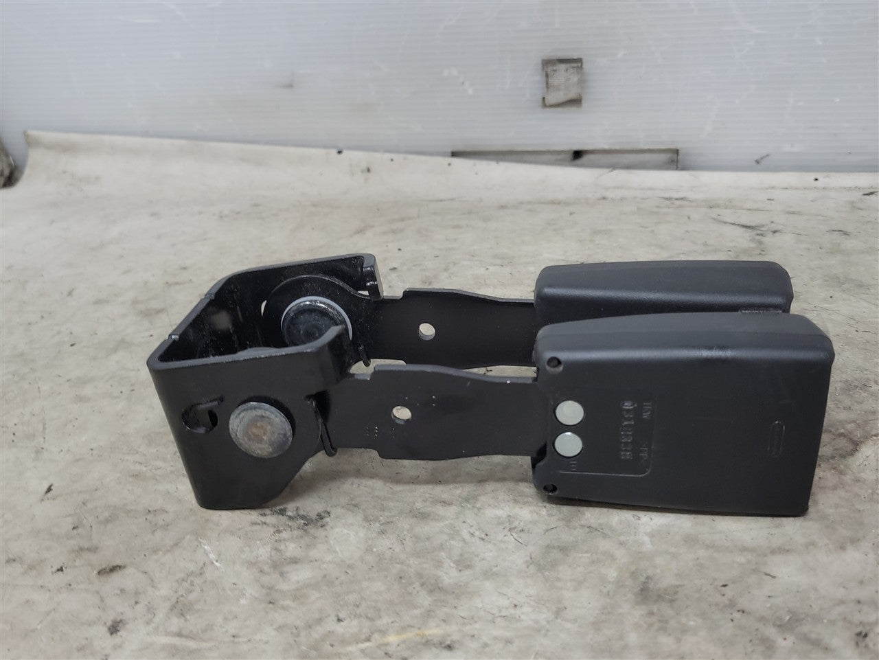 2023 SIERRA150 REAR SEAT BELT DOUBLE BUCKLE BLACK 34346 - image 3