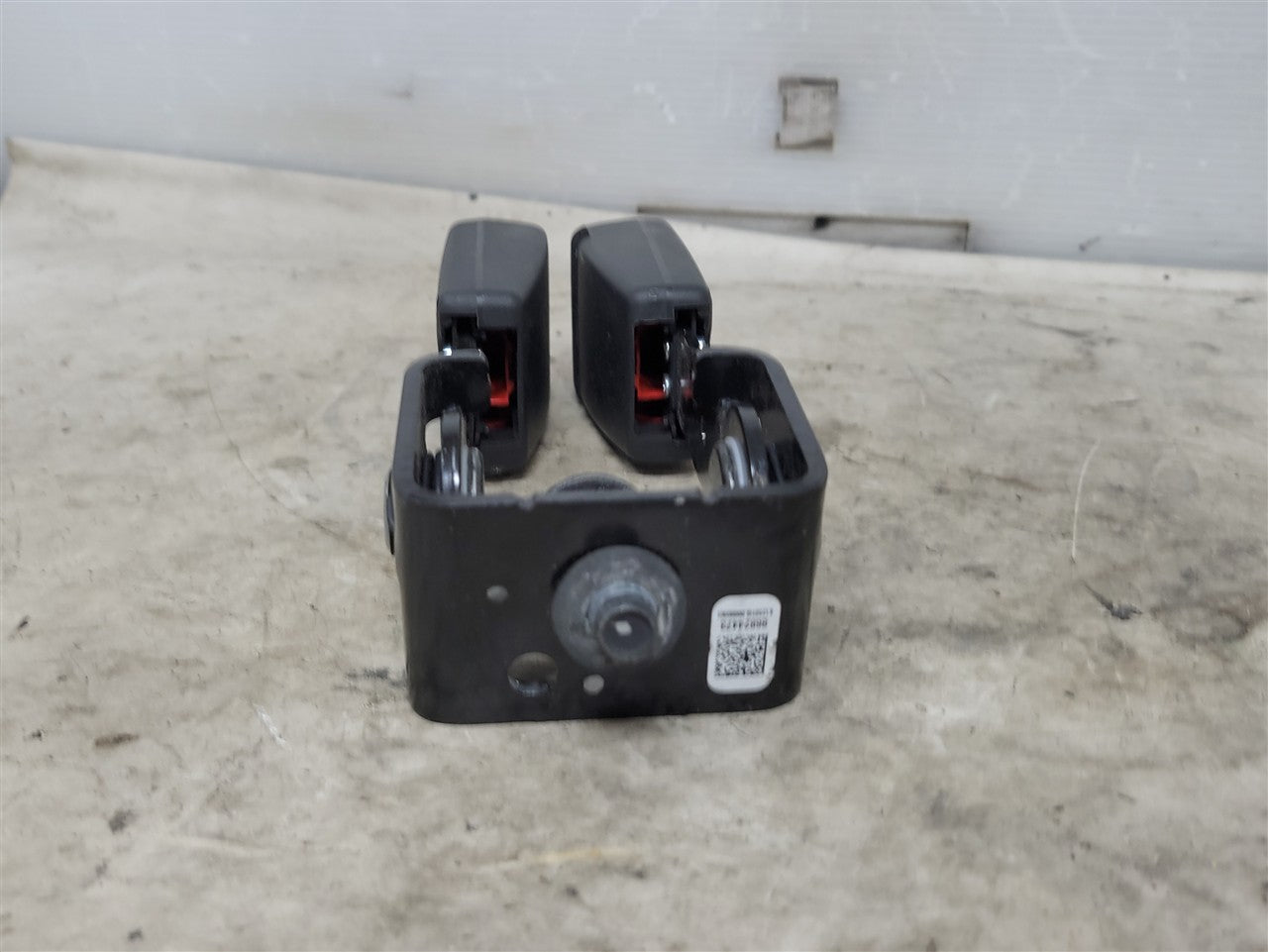 2023 SIERRA150 REAR SEAT BELT DOUBLE BUCKLE BLACK 34346 - image 4