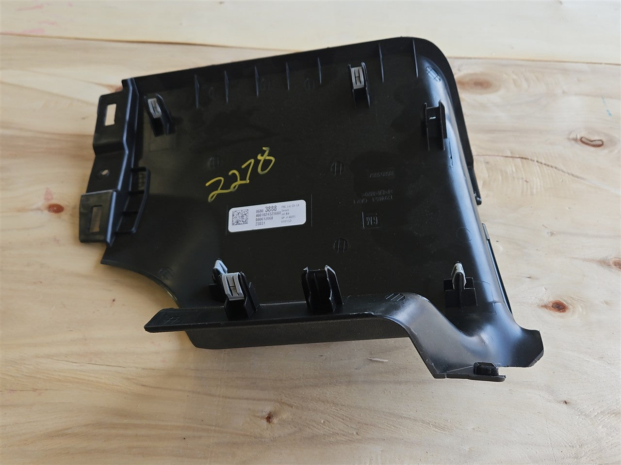 2023 SIERRA150 LH LOWER DASH TRIM 86803888 34348 - image 6