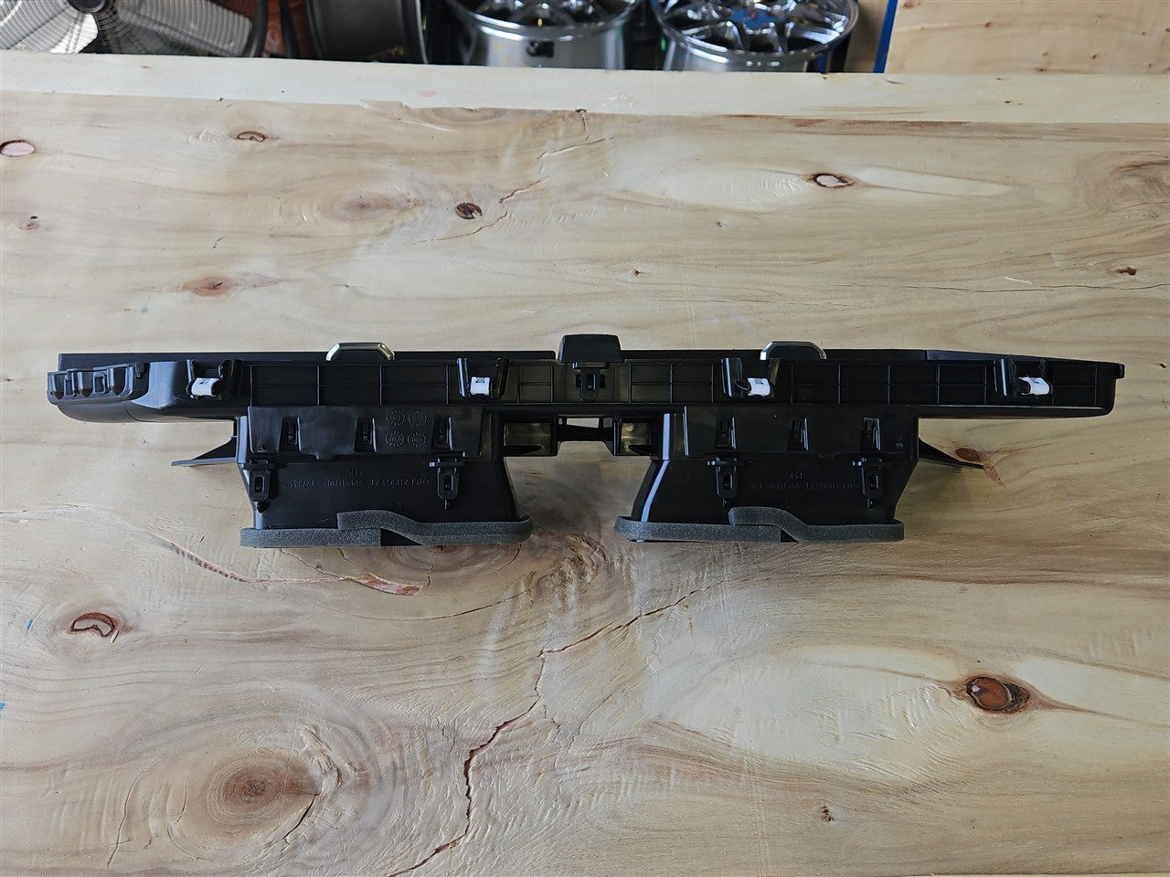 2023 SIERRA150 CENTER DASH VENTS PAIR 84654425 34349 - image 3