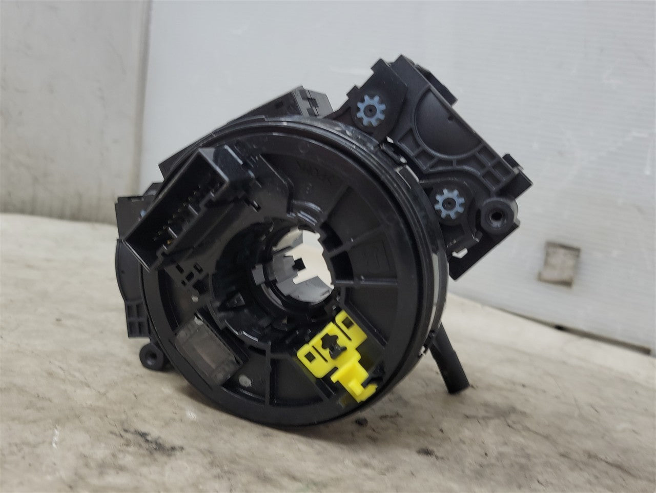 2023 SIERRA150 SRS CLOCK SPRING COIL 86507598 34352 - image 3