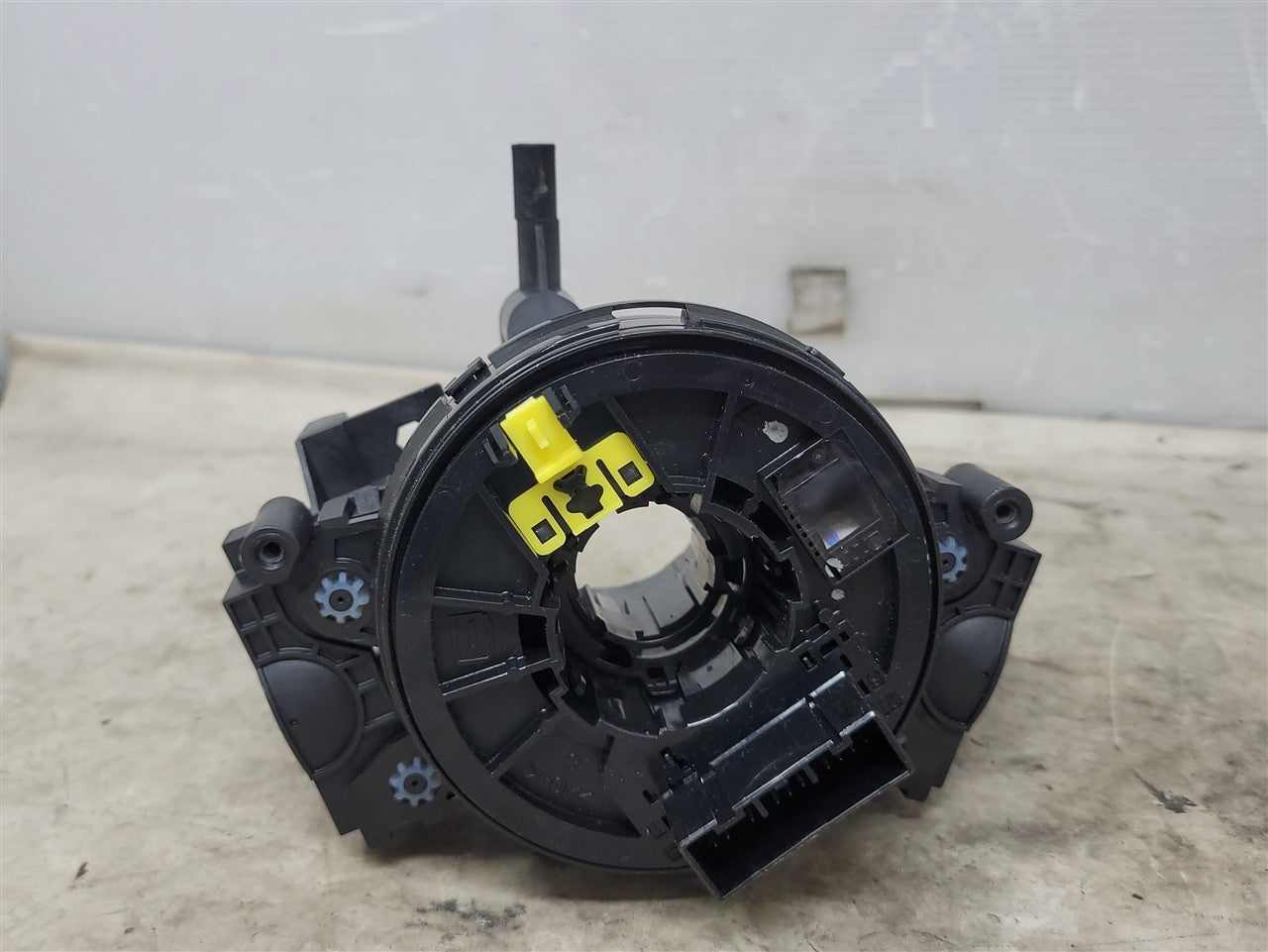 2023 SIERRA150 SRS CLOCK SPRING COIL 86507598 34352 - image 7
