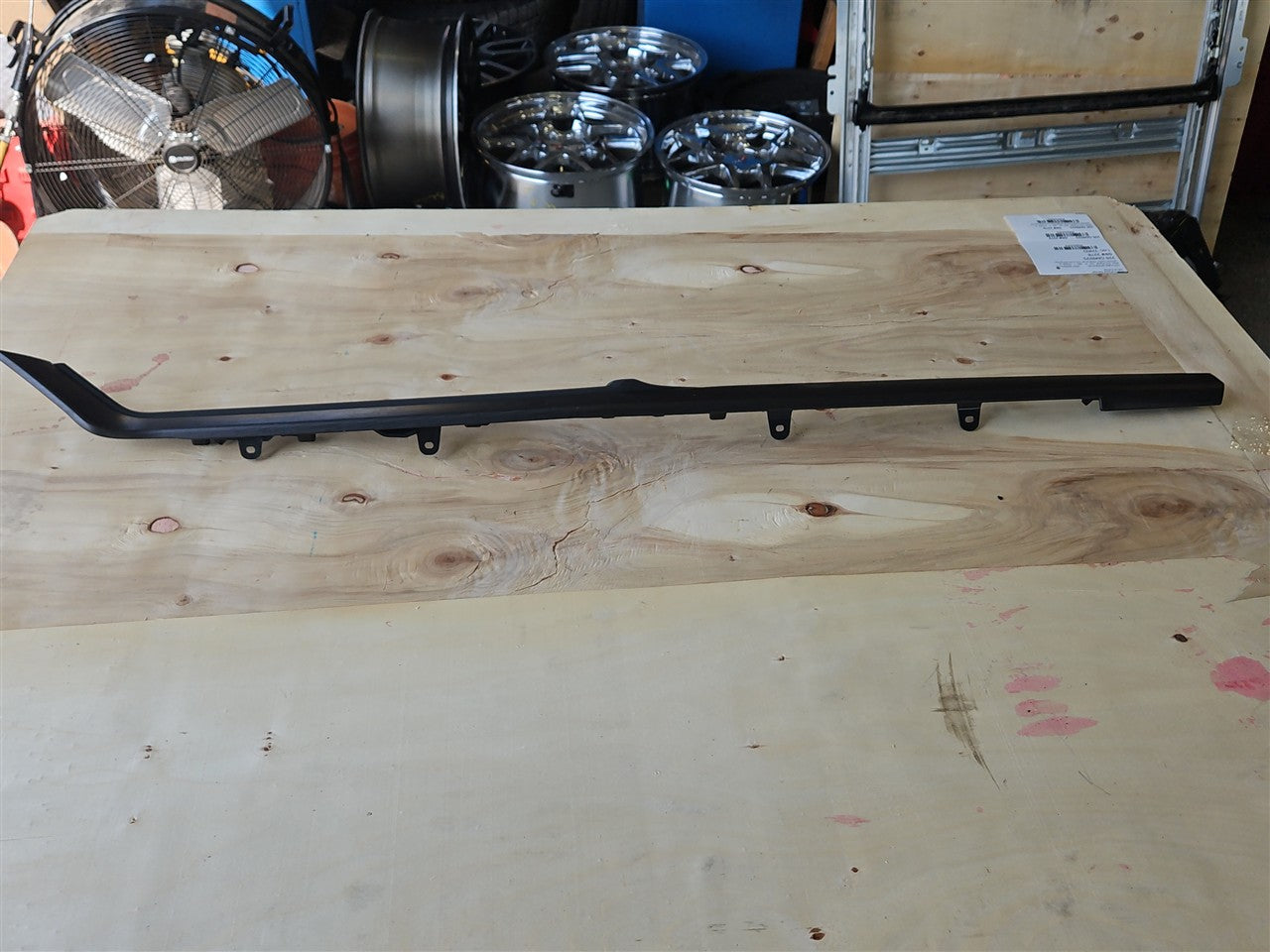2023 SIERRA150 UPPER DASH TRIM AT4X VULCAN 84700241 34353 - image 3